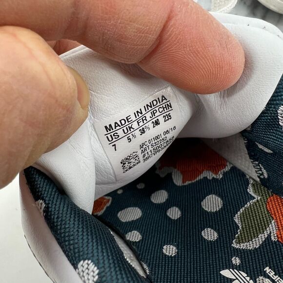 Adidas Womens 7 Stan Smith Tennis Shoe White Low Top Classic Lace Up Sneaker - Picture 9 of 11